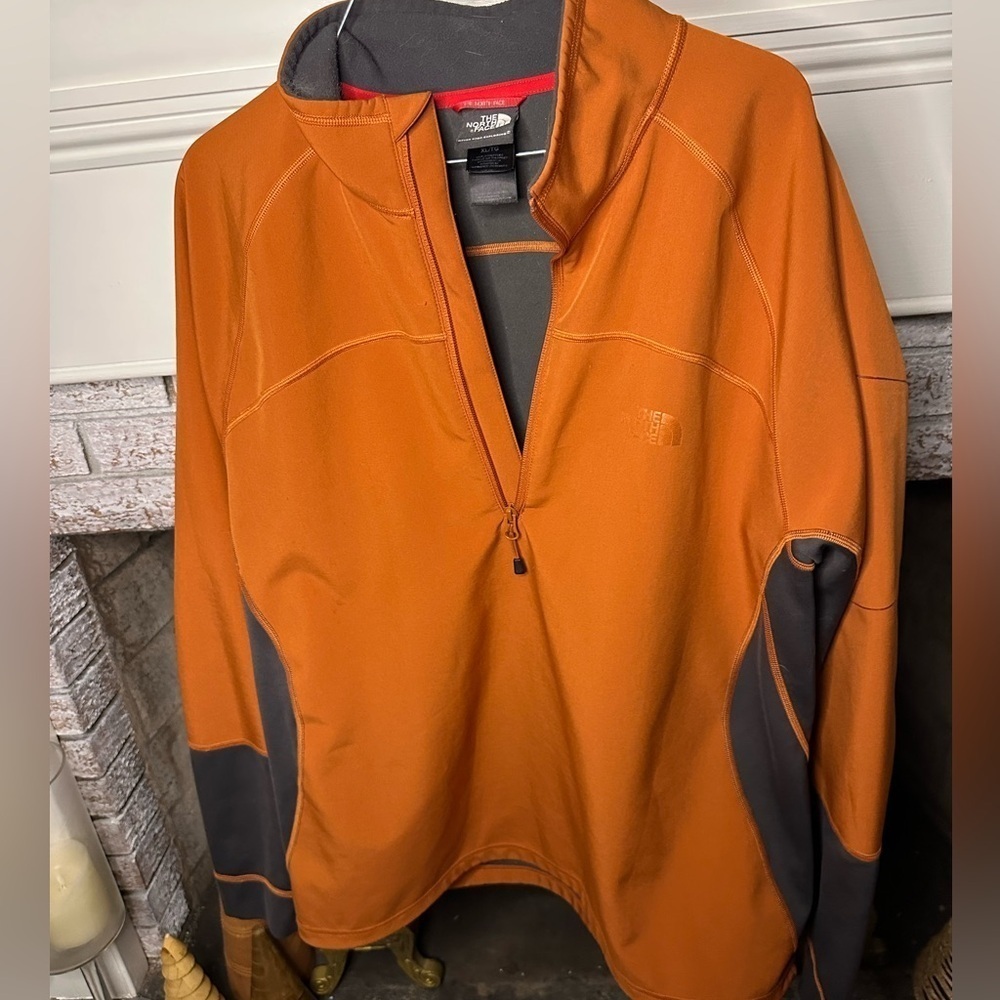 The North Face Orange Gray Quarter Zip Pullover Men's Size XL Performance Fleece